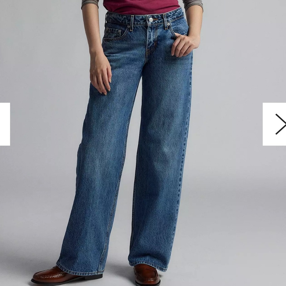 Levi’s Women’s Low Loose NWT Real Recognize Medium Wash 28W 32L